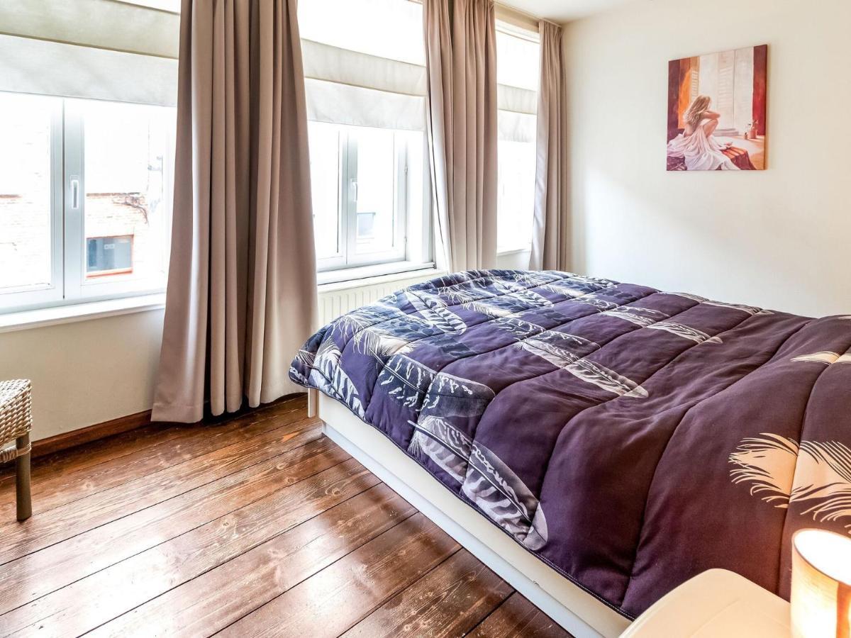Town House With View Over The 3 Towers Of Bruges Luaran gambar